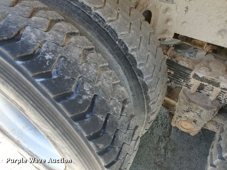 image for item KY9158 1995 Chevrolet Kodiak C6500  dump truck