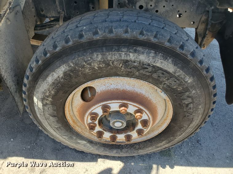 image for item KY9158 1995 Chevrolet Kodiak C6500  dump truck