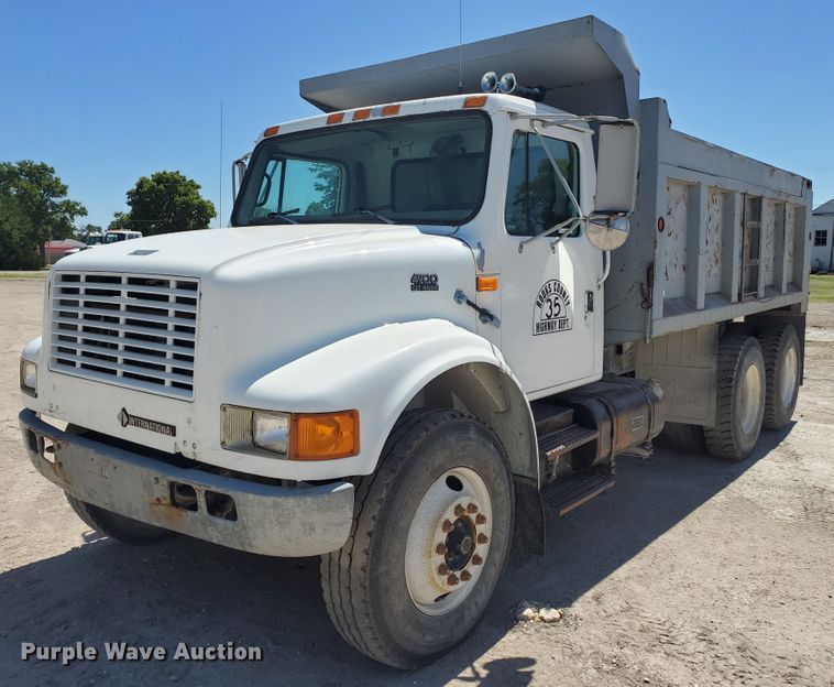 image for item KY9159 1997 International 4900  dump truck