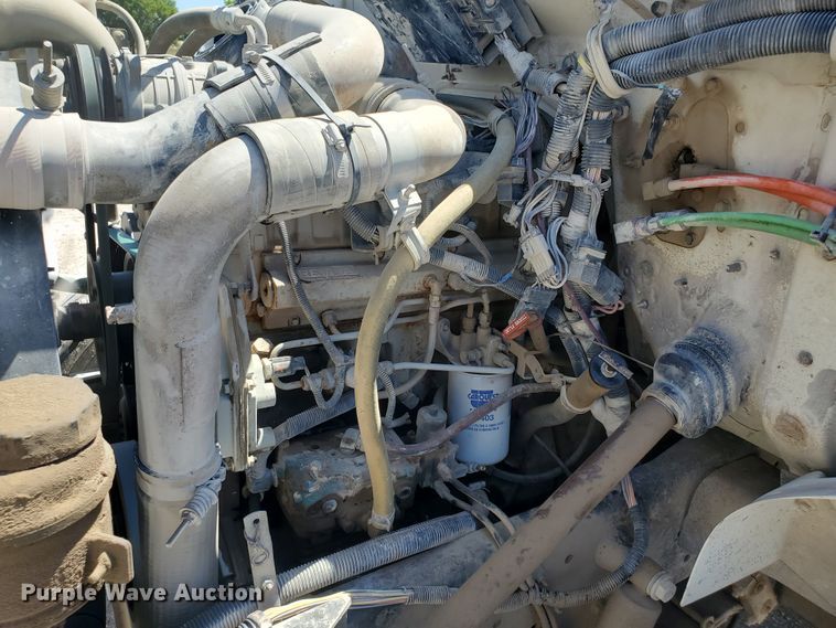 image for item KY9159 1997 International 4900  dump truck