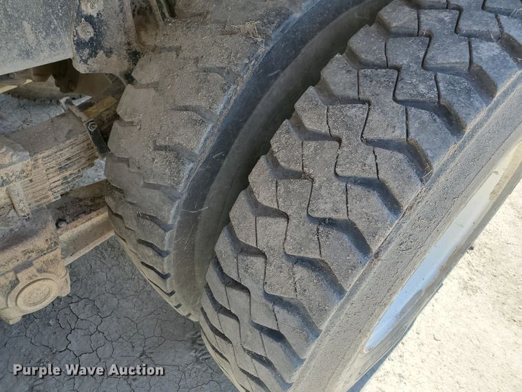 image for item KY9159 1997 International 4900  dump truck