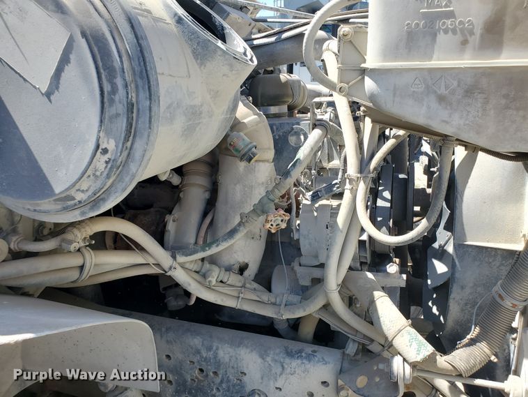 image for item KY9160 1997 International 4900  dump truck