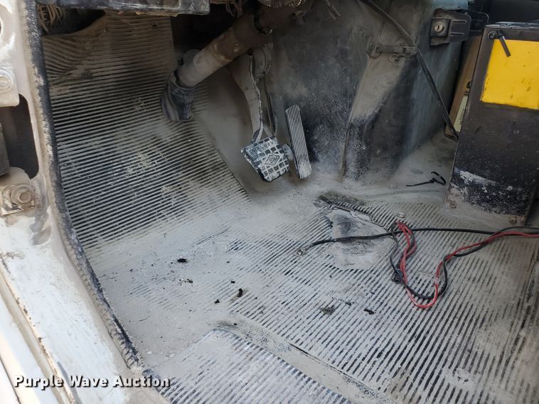 image for item KY9161 1997 International 4900  dump truck