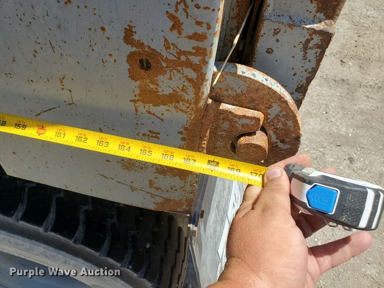 image for item KY9161 1997 International 4900  dump truck