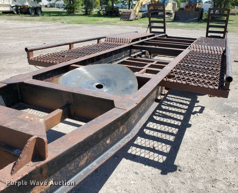 image for item KY9162 1977 Jantz  equipment trailer