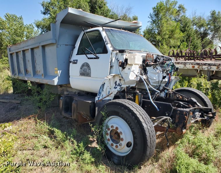 image for item KY9165 1993 Chevrolet Kodiak C6500  dump truck
