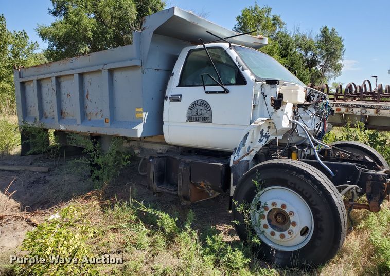image for item KY9165 1993 Chevrolet Kodiak C6500  dump truck