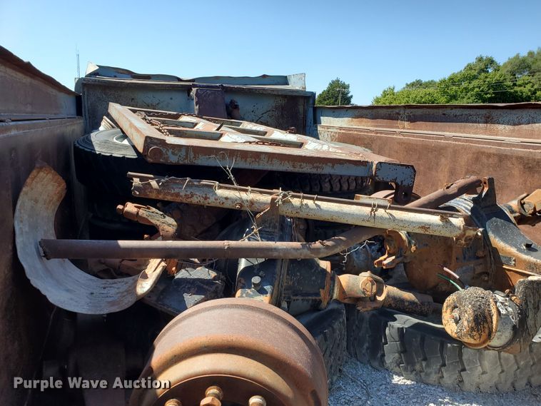 image for item KY9165 1993 Chevrolet Kodiak C6500  dump truck