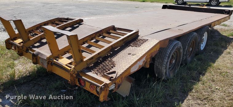image for item KY9168 1980 Hillsboro  equipment trailer