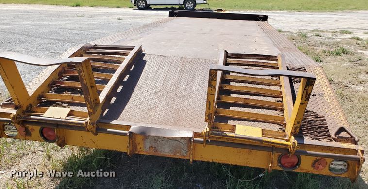 image for item KY9168 1980 Hillsboro  equipment trailer