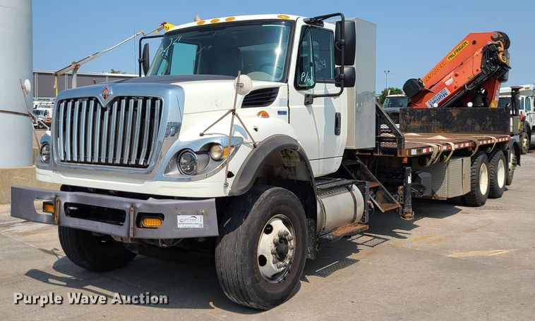 image for item DI6105 2012 International WorkStar 7500  crane truck