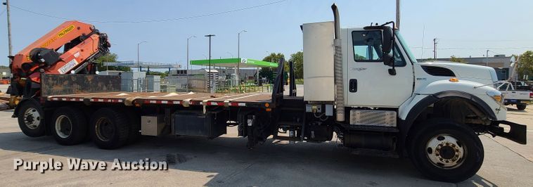 image for item DI6105 2012 International WorkStar 7500  crane truck