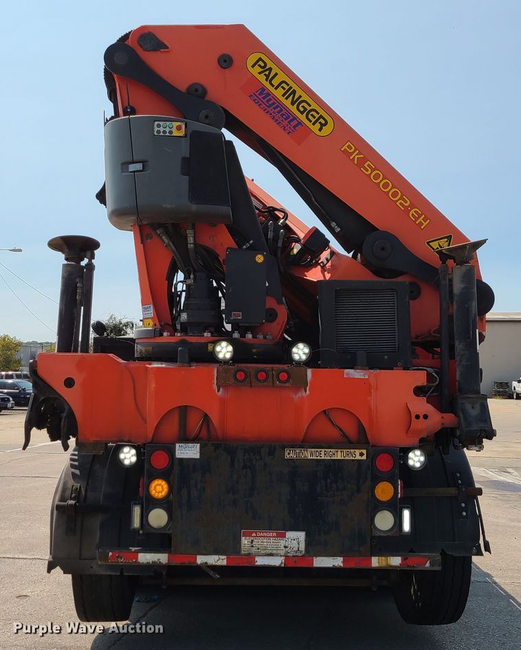 image for item DI6105 2012 International WorkStar 7500  crane truck