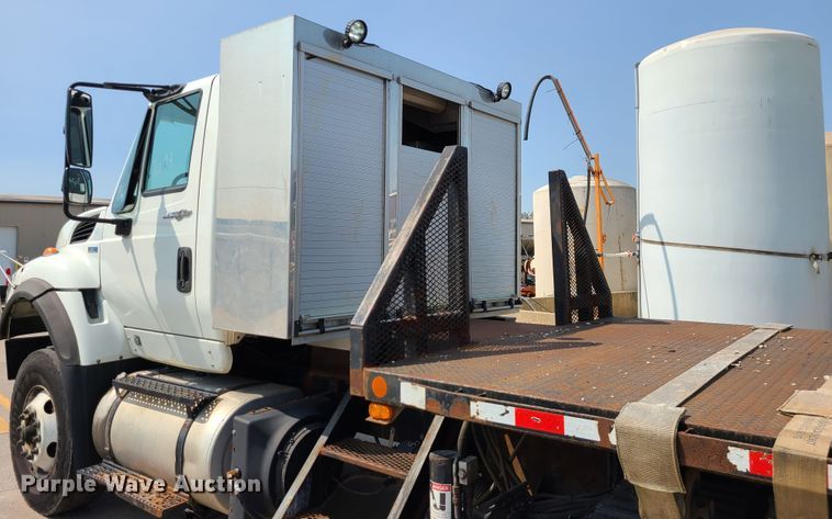 image for item DI6105 2012 International WorkStar 7500  crane truck