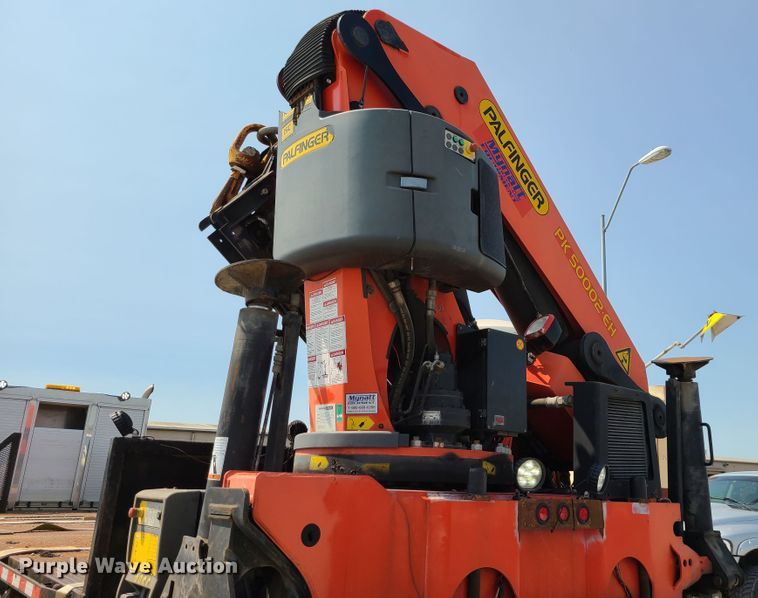 image for item DI6105 2012 International WorkStar 7500  crane truck