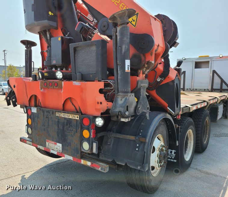 image for item DI6105 2012 International WorkStar 7500  crane truck