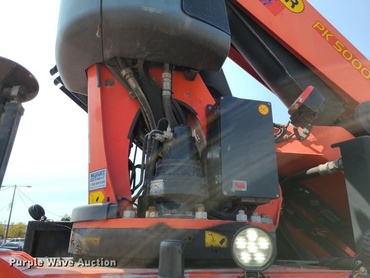 image for item DI6105 2012 International WorkStar 7500  crane truck