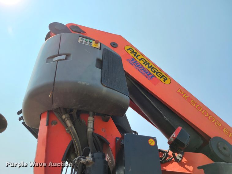 image for item DI6105 2012 International WorkStar 7500  crane truck