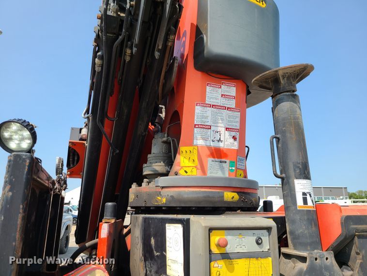 image for item DI6105 2012 International WorkStar 7500  crane truck