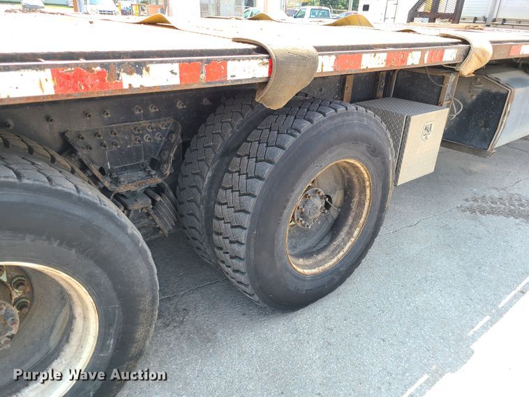 image for item DI6105 2012 International WorkStar 7500  crane truck