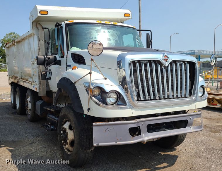 image for item DI6106 2013 International WorkStar 7600  dump truck