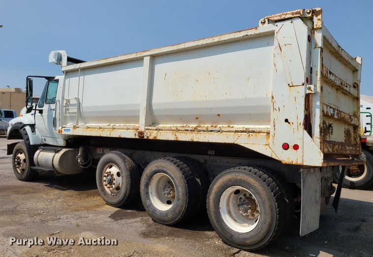 image for item DI6106 2013 International WorkStar 7600  dump truck