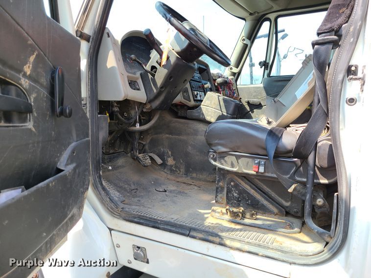 image for item DI6106 2013 International WorkStar 7600  dump truck