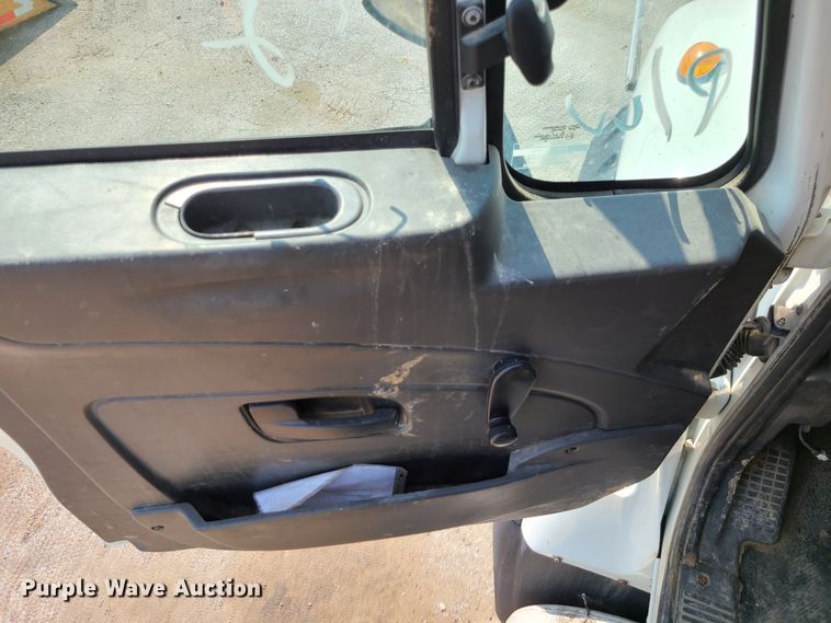 image for item DI6106 2013 International WorkStar 7600  dump truck