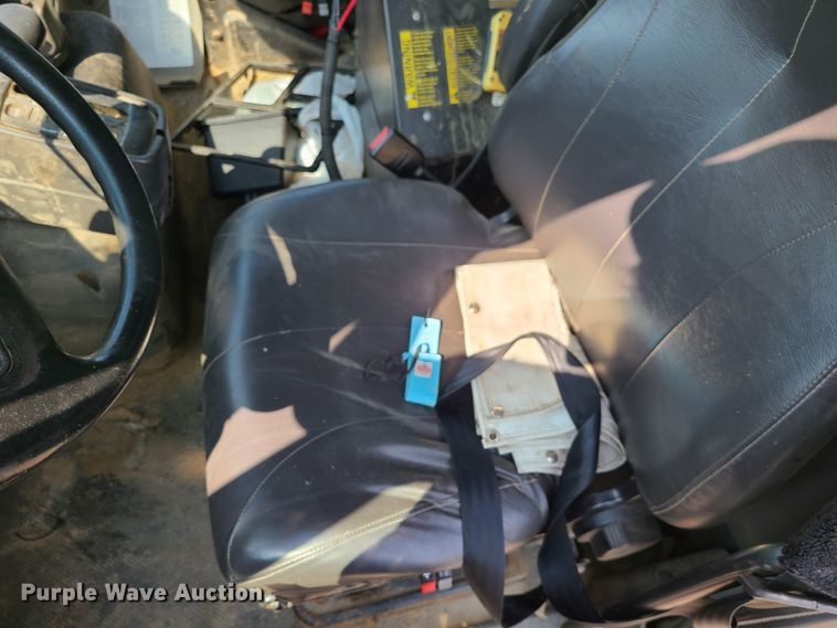 image for item DI6106 2013 International WorkStar 7600  dump truck