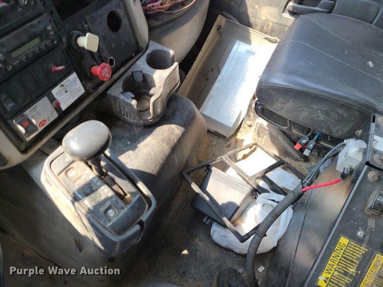 image for item DI6106 2013 International WorkStar 7600  dump truck