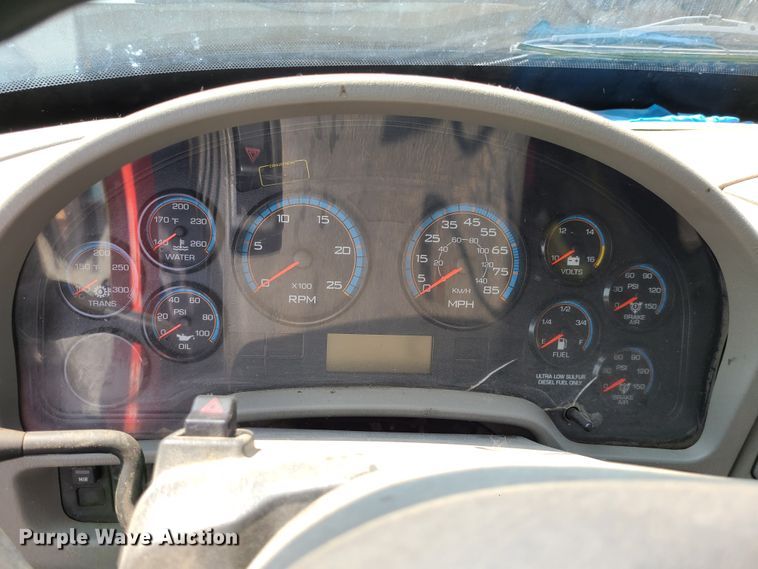 image for item DI6106 2013 International WorkStar 7600  dump truck