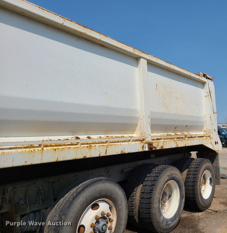 image for item DI6106 2013 International WorkStar 7600  dump truck