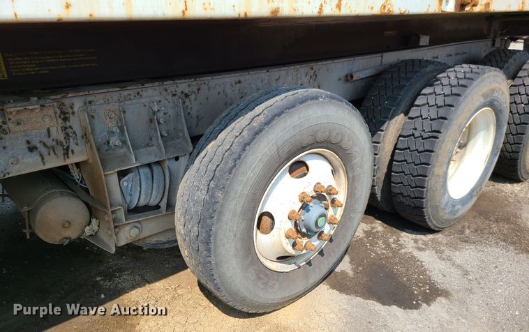 image for item DI6106 2013 International WorkStar 7600  dump truck