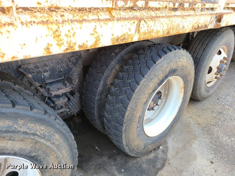 image for item DI6106 2013 International WorkStar 7600  dump truck