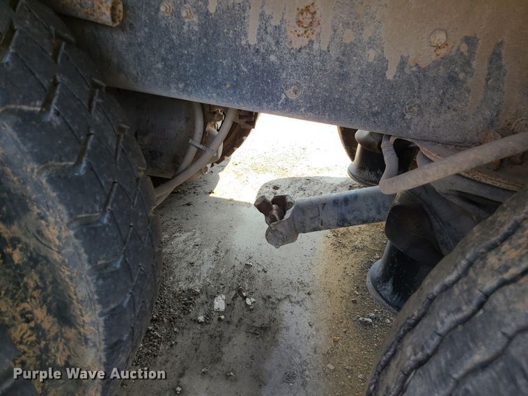 image for item DI6106 2013 International WorkStar 7600  dump truck