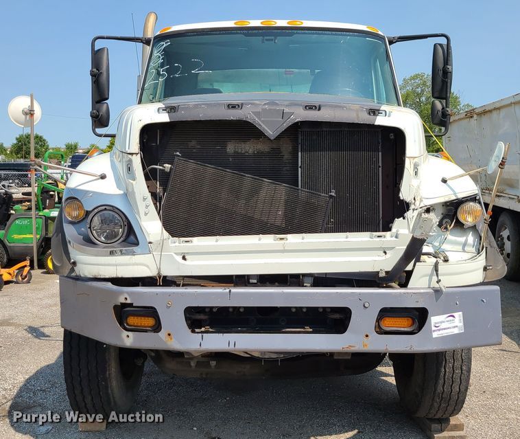 image for item DI6107 2012 International WorkStar 7500  crane truck