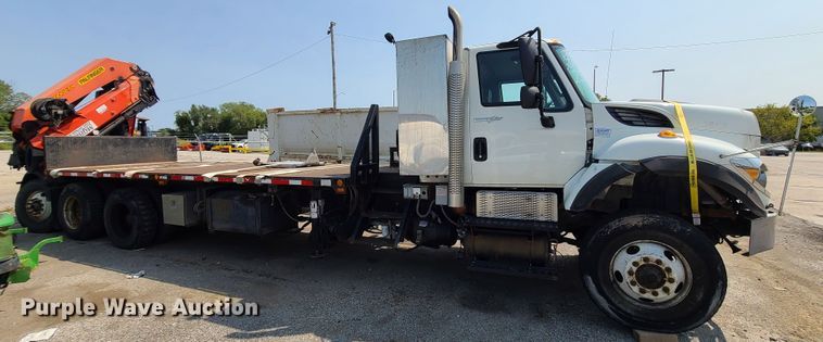 image for item DI6107 2012 International WorkStar 7500  crane truck