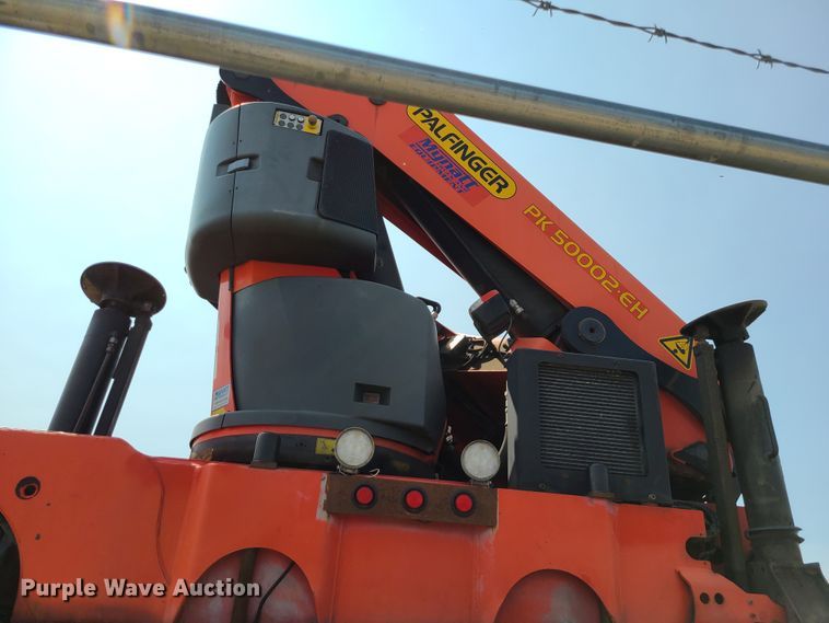 image for item DI6107 2012 International WorkStar 7500  crane truck