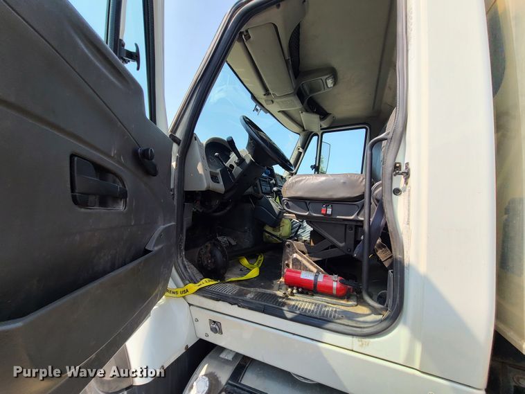 image for item DI6107 2012 International WorkStar 7500  crane truck