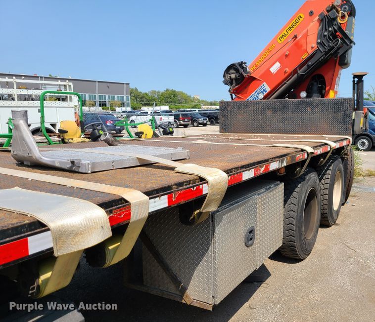 image for item DI6107 2012 International WorkStar 7500  crane truck