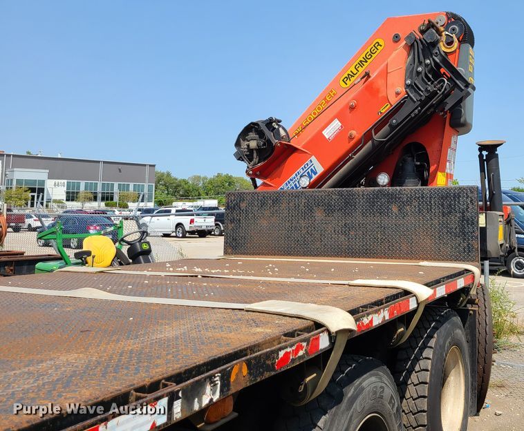 image for item DI6107 2012 International WorkStar 7500  crane truck