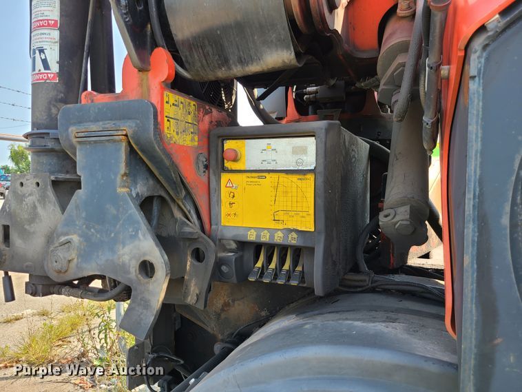 image for item DI6107 2012 International WorkStar 7500  crane truck