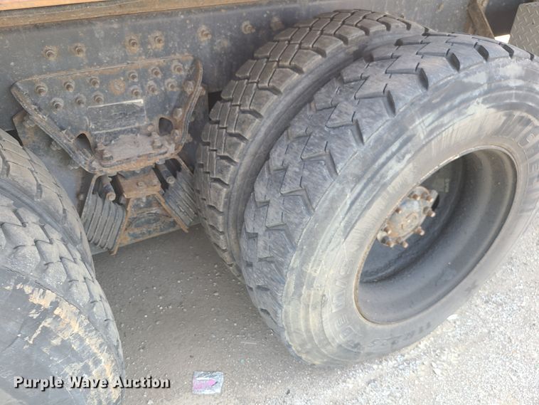 image for item DI6107 2012 International WorkStar 7500  crane truck