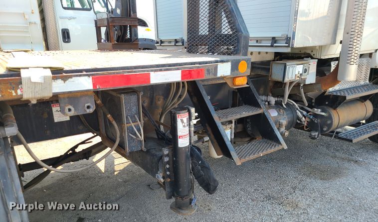 image for item DI6107 2012 International WorkStar 7500  crane truck