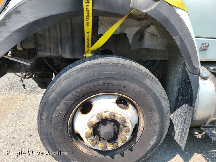 image for item DI6107 2012 International WorkStar 7500  crane truck