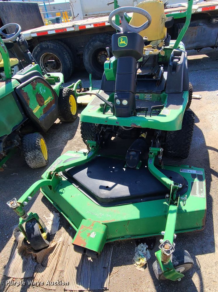 image for item DI6109 John Deere 1445  lawn mower