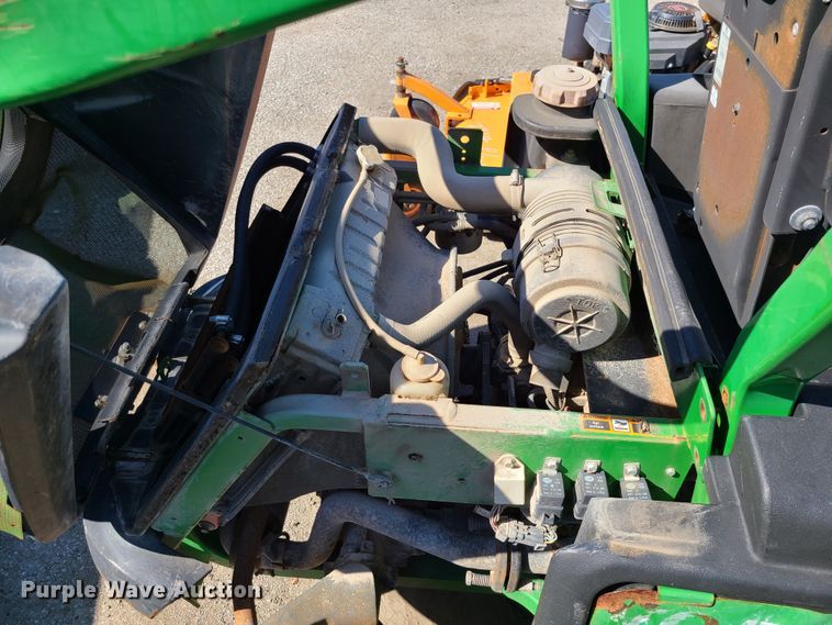 image for item DI6109 John Deere 1445  lawn mower