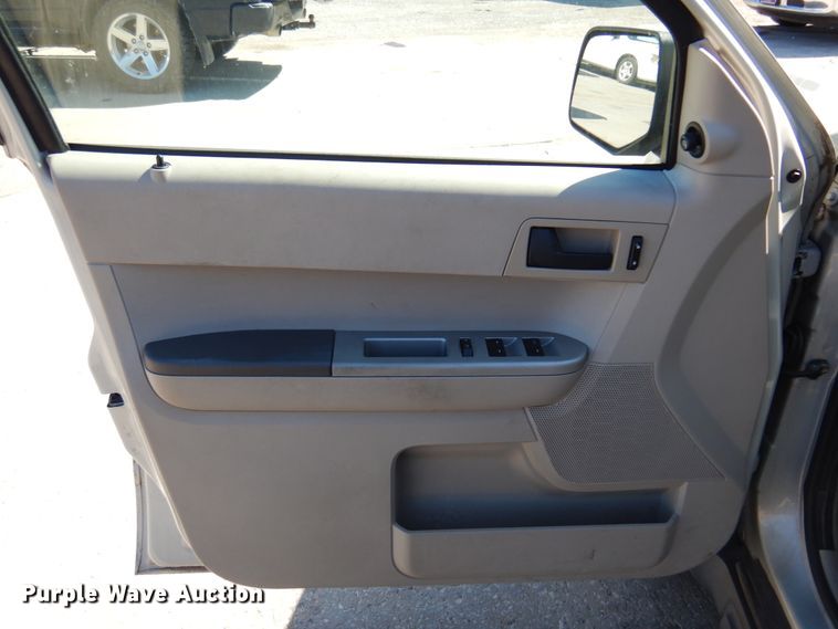 image for item DI6113 2008 Ford Escape  SUV