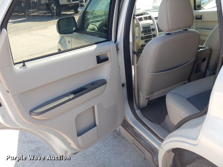 image for item DI6113 2008 Ford Escape  SUV