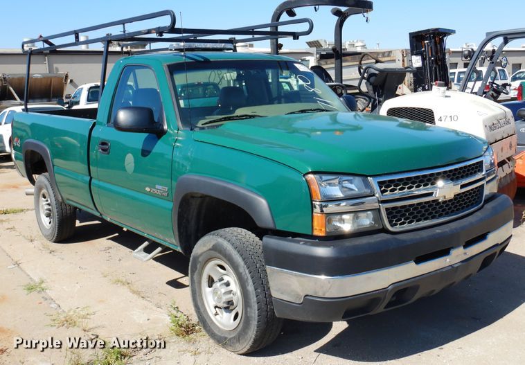 image for item DI6114 2006 Chevrolet Silverado 2500HD  pickup truck